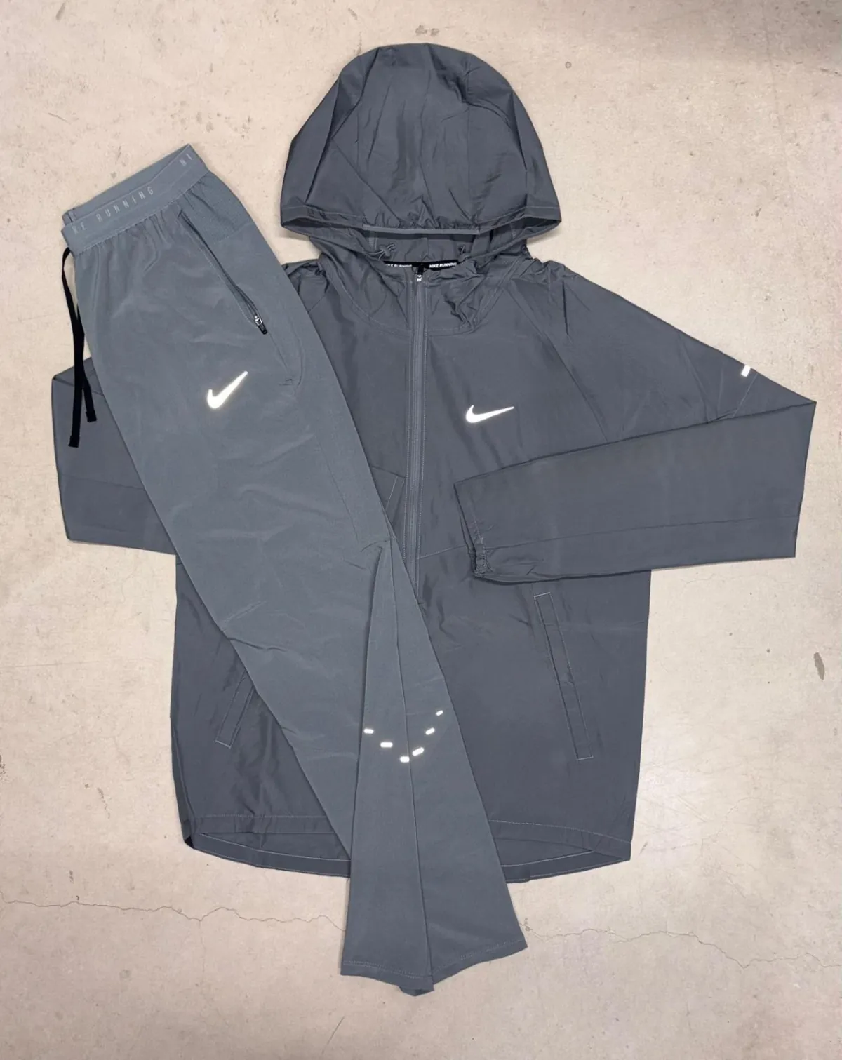 Nike Repel / Stride Set