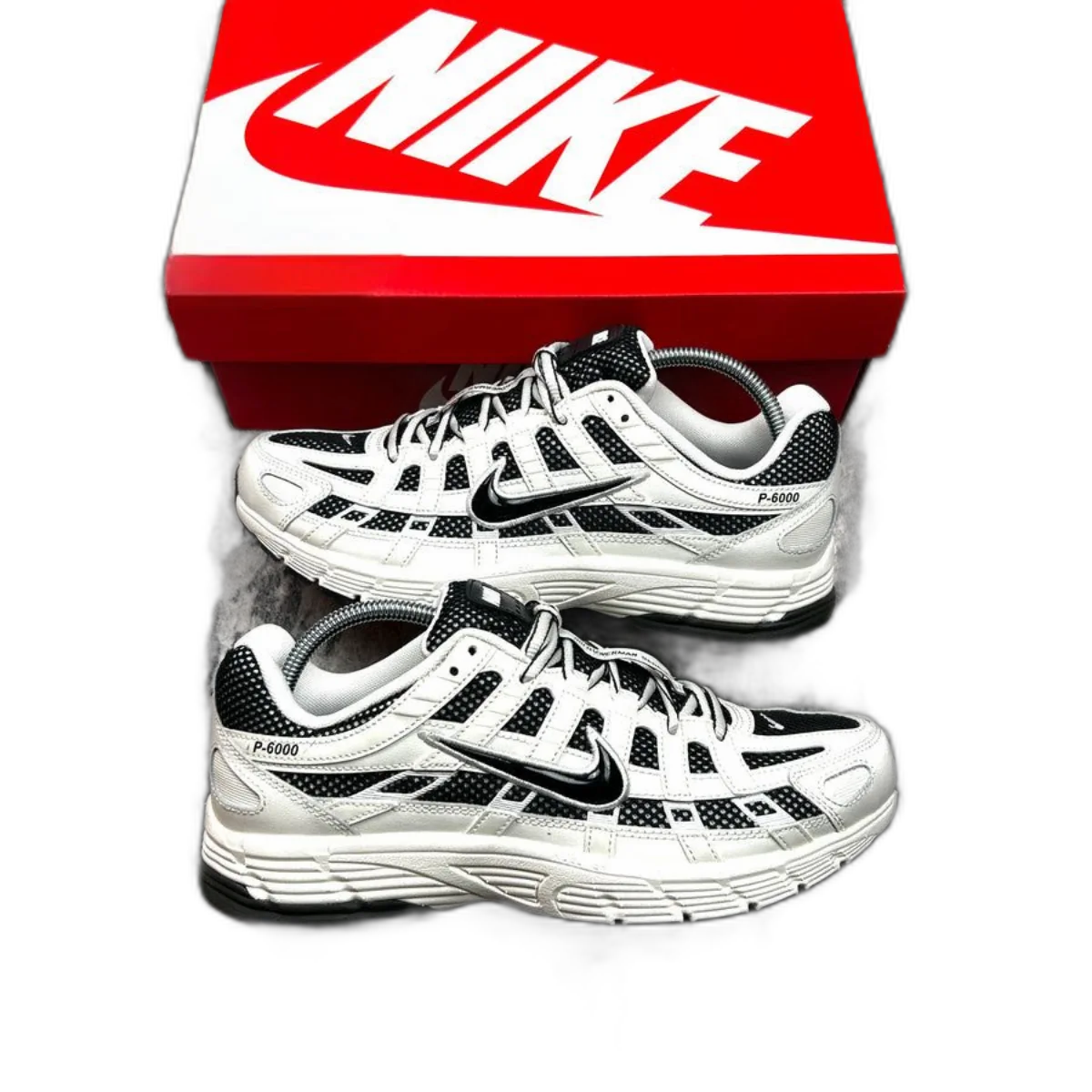 Nike P6000 White / Black